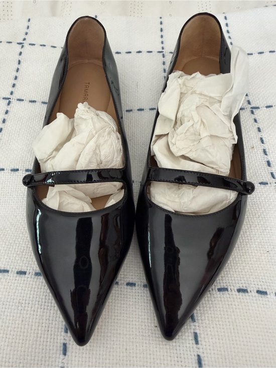 Tamara Mellon Shoes - NWOT Tamara Mellon Black Patent Leather Pointed-Toe Mary Jane Flats